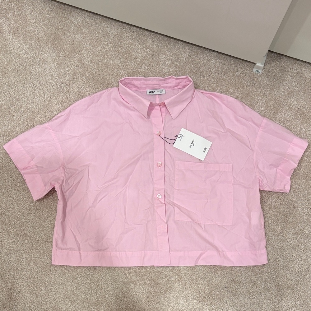 NWT AIIZ Pink Cropped Button-Up Shirt
